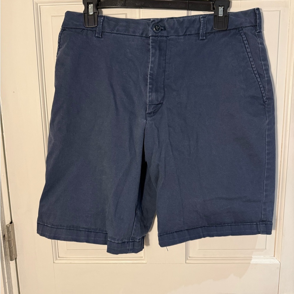 Izod Men's Dark Blue Flat Front Shorts